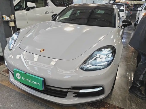 Porsche Panamera 2019