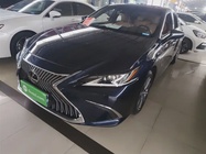 Lexus ES 2021