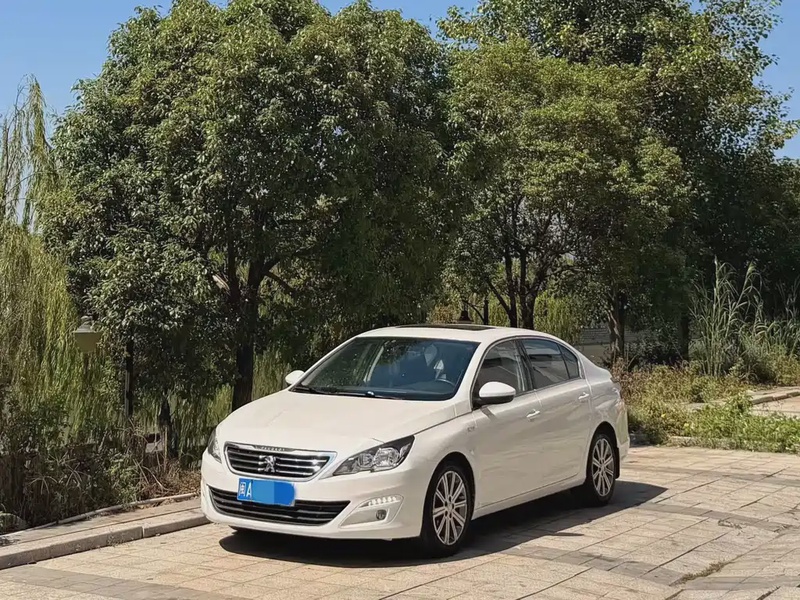 Peugeot 408