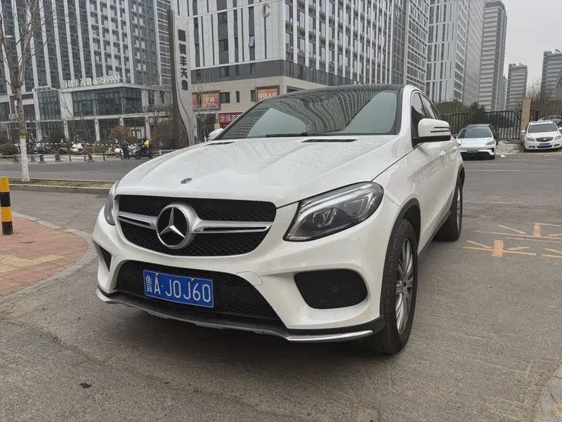 Mercedes-Benz GLE-Class