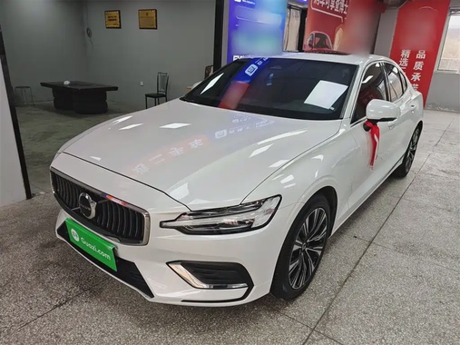 Volvo S60 2022