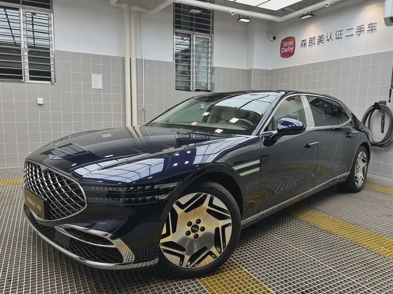 Genesis G90