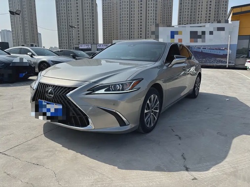 Lexus ES 2023