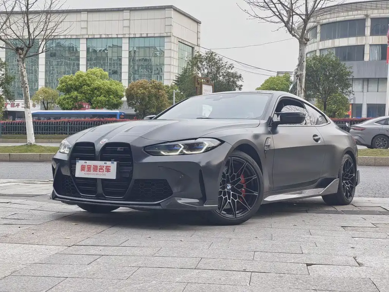 BMW M4