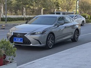 Lexus ES 2022