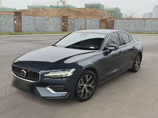 Volvo S60 2023