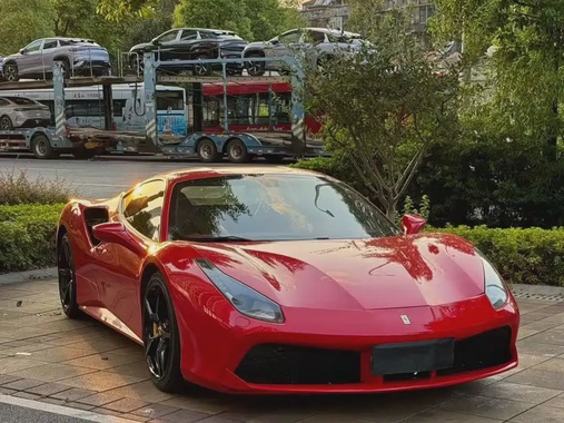 Ferrari 488 2016