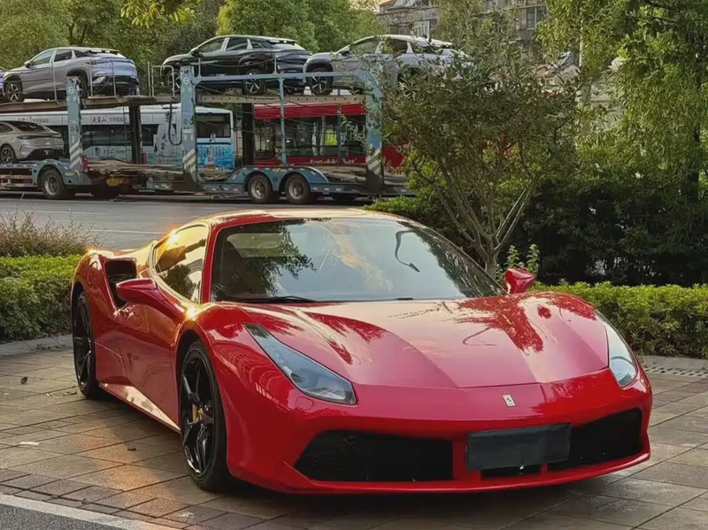 Ferrari 488