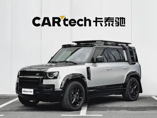 Land Rover Defender 2024