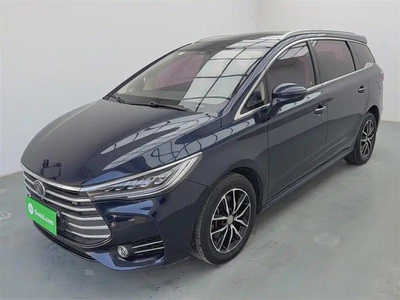 BYD MAX