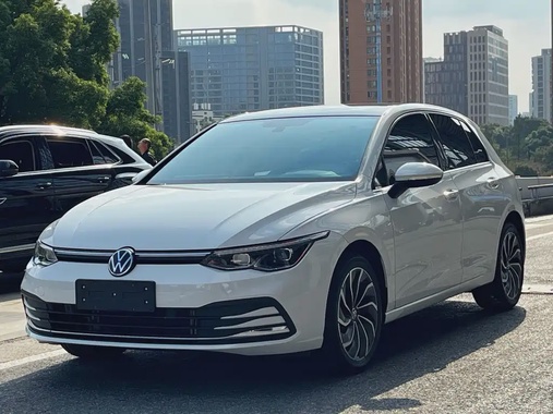 Volkswagen Golf 2021