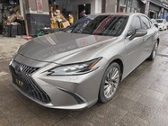 Lexus ES 2022