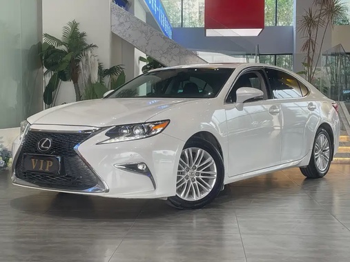 Lexus ES 2017