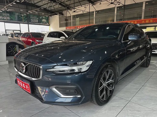 Volvo S60 2023