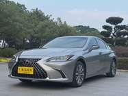 Lexus ES 2023