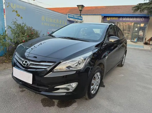 Hyundai Verna 2015