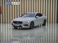 Volvo S60 2022