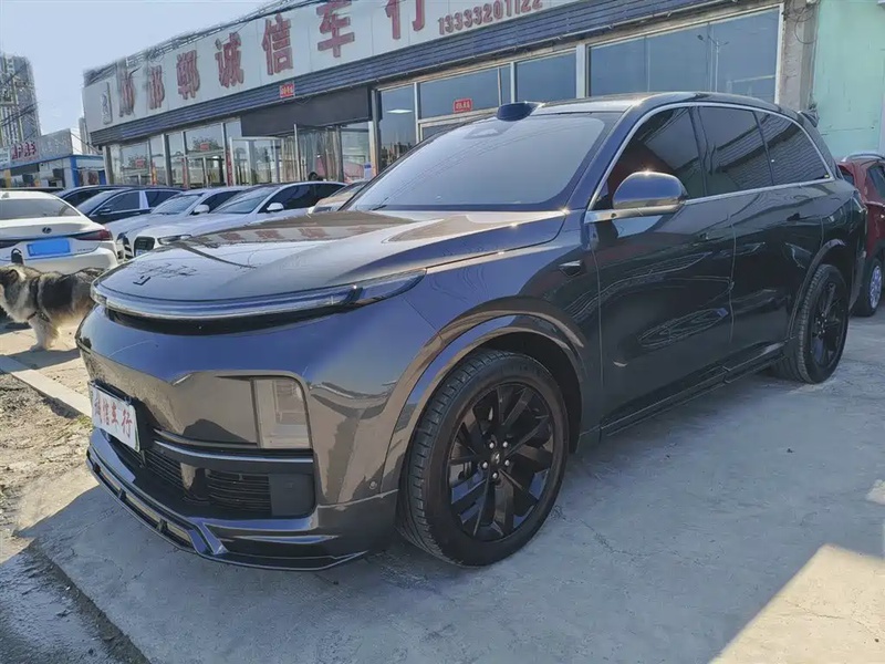 Li Auto L8
