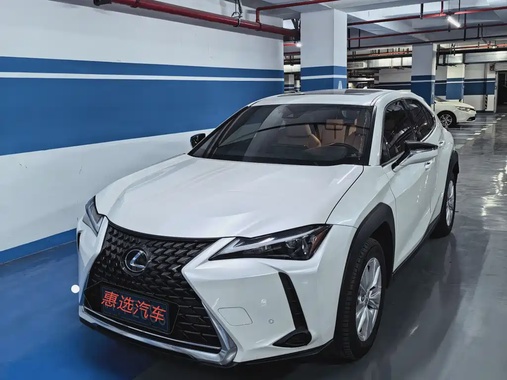 Lexus UX 2023