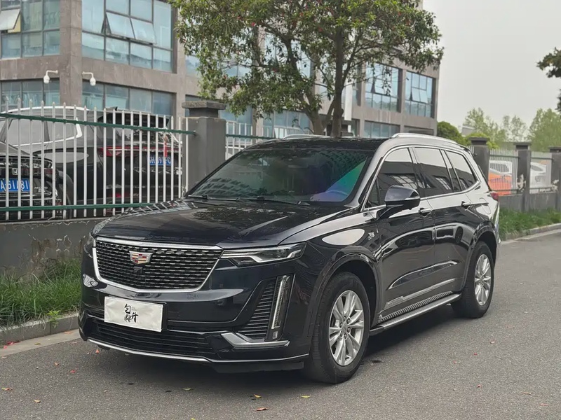 Cadillac XT6