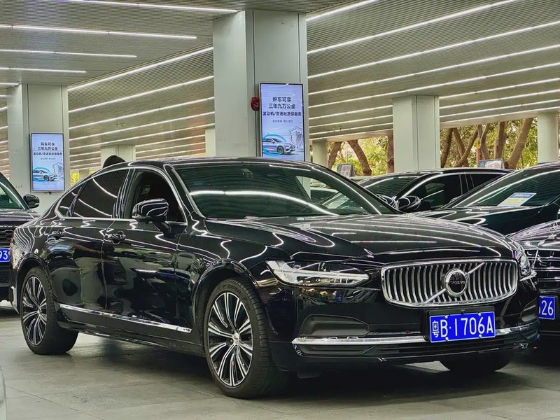 Volvo S90