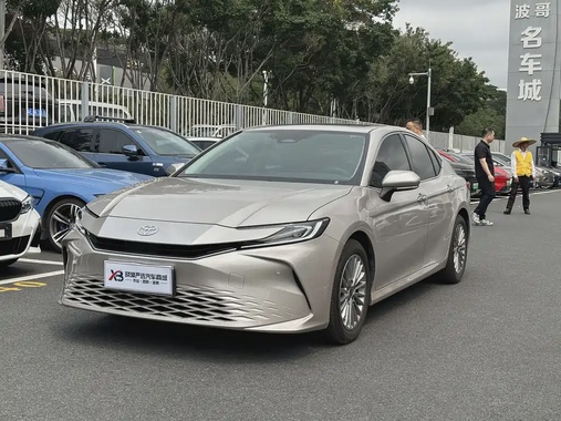 Toyota Camry 2025