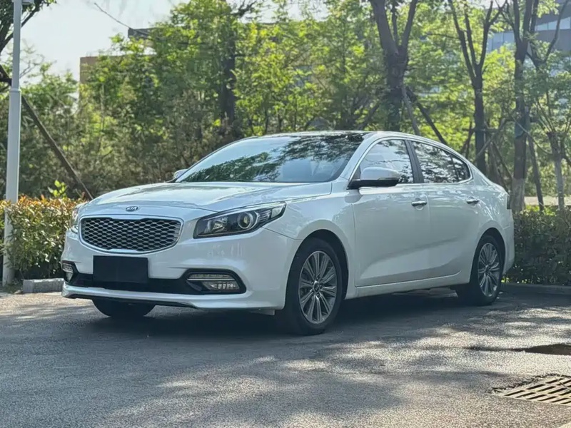 Kia K4