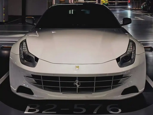 Ferrari FF 2014