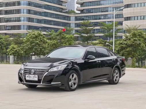 Toyota Crown 2017