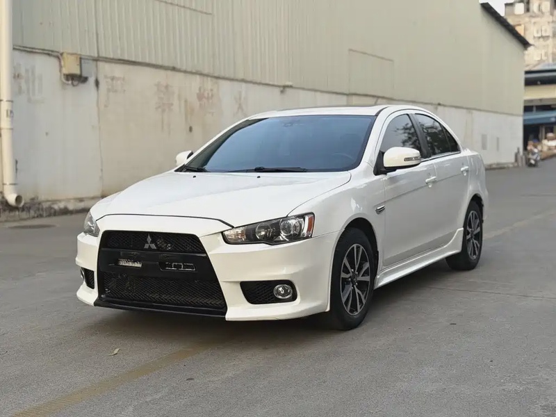 Mitsubishi Lancer EX