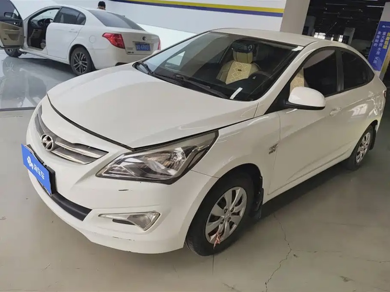Hyundai Verna