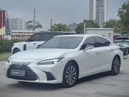 Lexus ES 2025