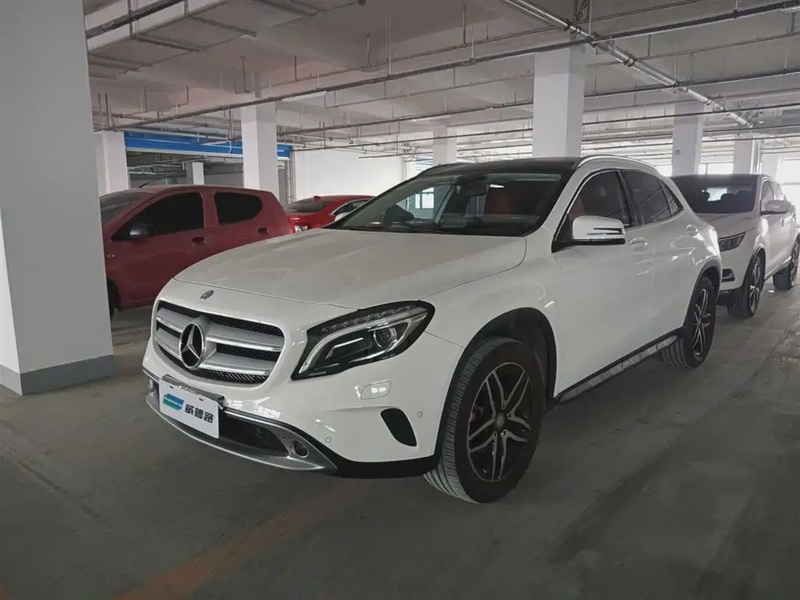 Mercedes-Benz GLA-Class