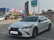 Lexus ES 2023