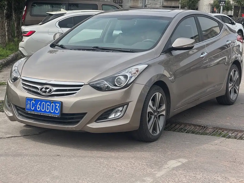 Hyundai Elantra