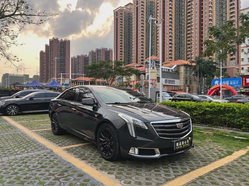 Cadillac XTS