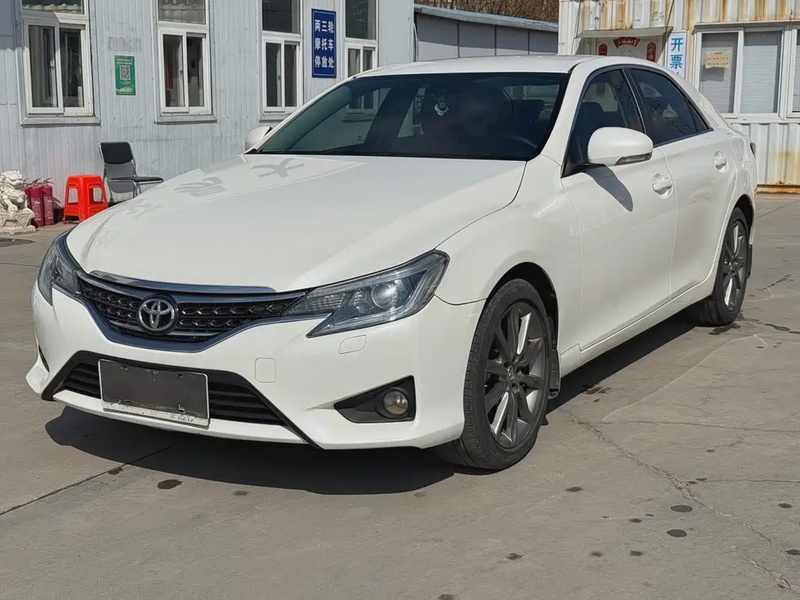 Toyota Reiz