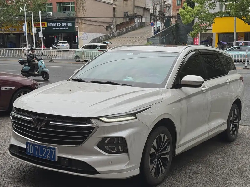 Wuling Victory