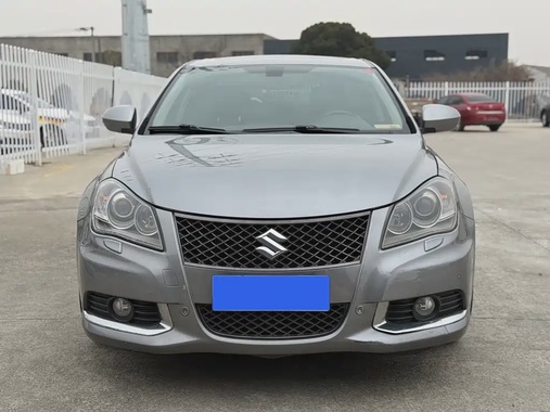 Suzuki Kizashi 2011