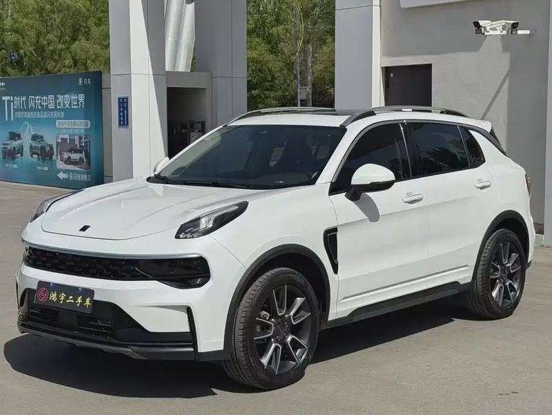 Lynk & Co 01