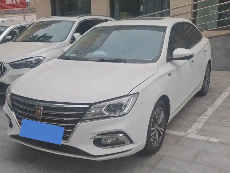 Roewe i5