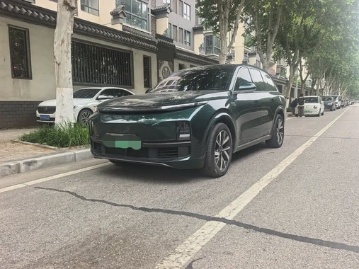 Li Auto L8 2023