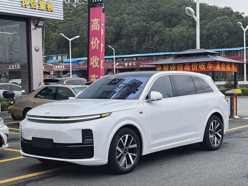 Li Auto L7