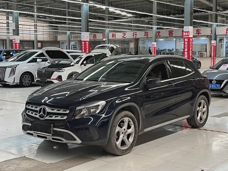 Mercedes-Benz GLA-Class