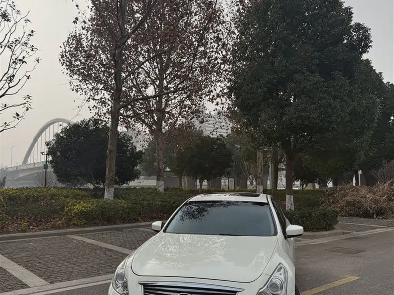 Infiniti G