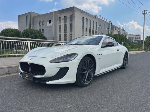 Maserati GranTurismo 2013