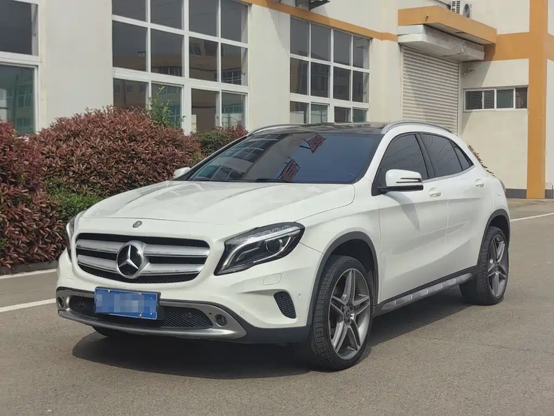 Mercedes-Benz GLA-Class