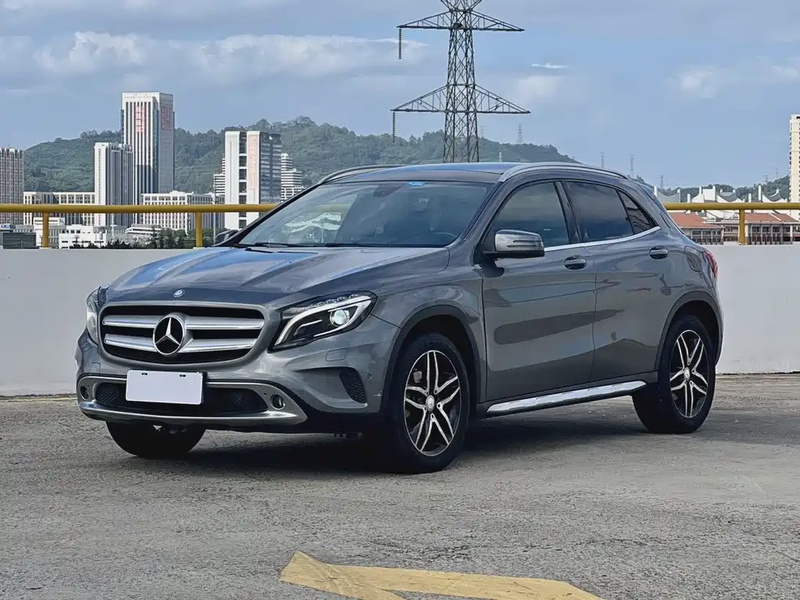 Mercedes-Benz GLA-Class