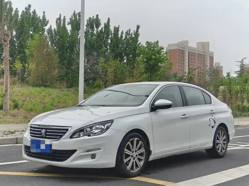Peugeot 408