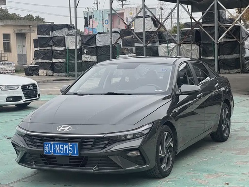 Hyundai Elantra 2023